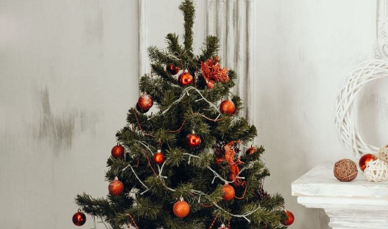 Customizing Your Commercial Artificial Christmas Tree: Trendy Themes and Inspiring Ideas